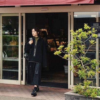 810s ET055 TRASDENGLOW BLACK [54410656] （BLACK）｜詳細画像