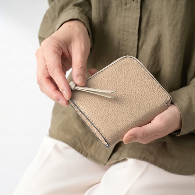 シュリンクレザー シボ革 L字ファスナー コンパクト ミニ 二つ折り財布 （ベージュ）