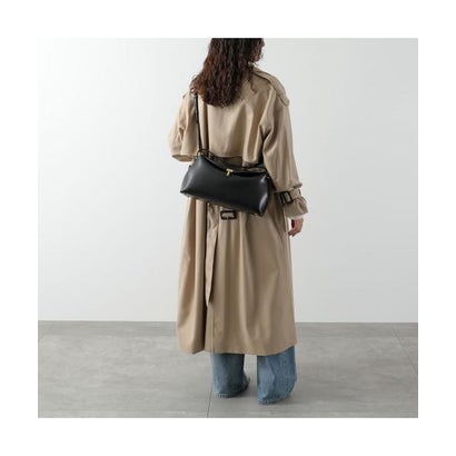 Toteme ハンドバッグ T-LOCK WLGBG417 LE0025 （001/BLACK-ブラック）｜詳細画像