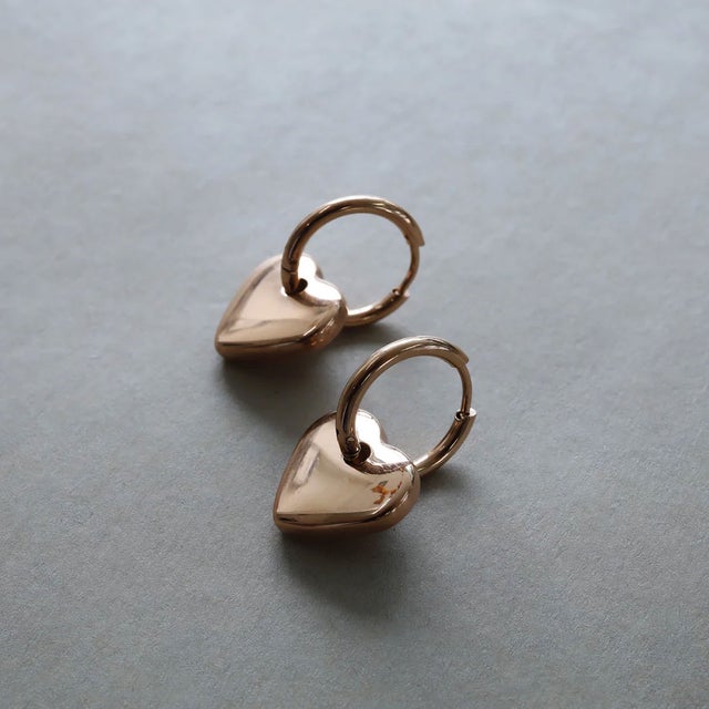 ピアス 金属アレルギー対応 フープピアス ハートピアス つけっぱなし 18k シンプル 人気 上品 レディース アクセサリー 女性 大人 彼女 誕生日 プレゼント おしゃれ （ピンクゴールド）