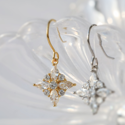 フローズンブルームピアス【S925フック / 金属アレルギー対応】 （ゴールド）｜詳細画像