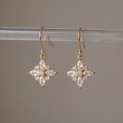 フローズンブルームピアス【S925フック / 金属アレルギー対応】 （ゴールド）｜詳細画像