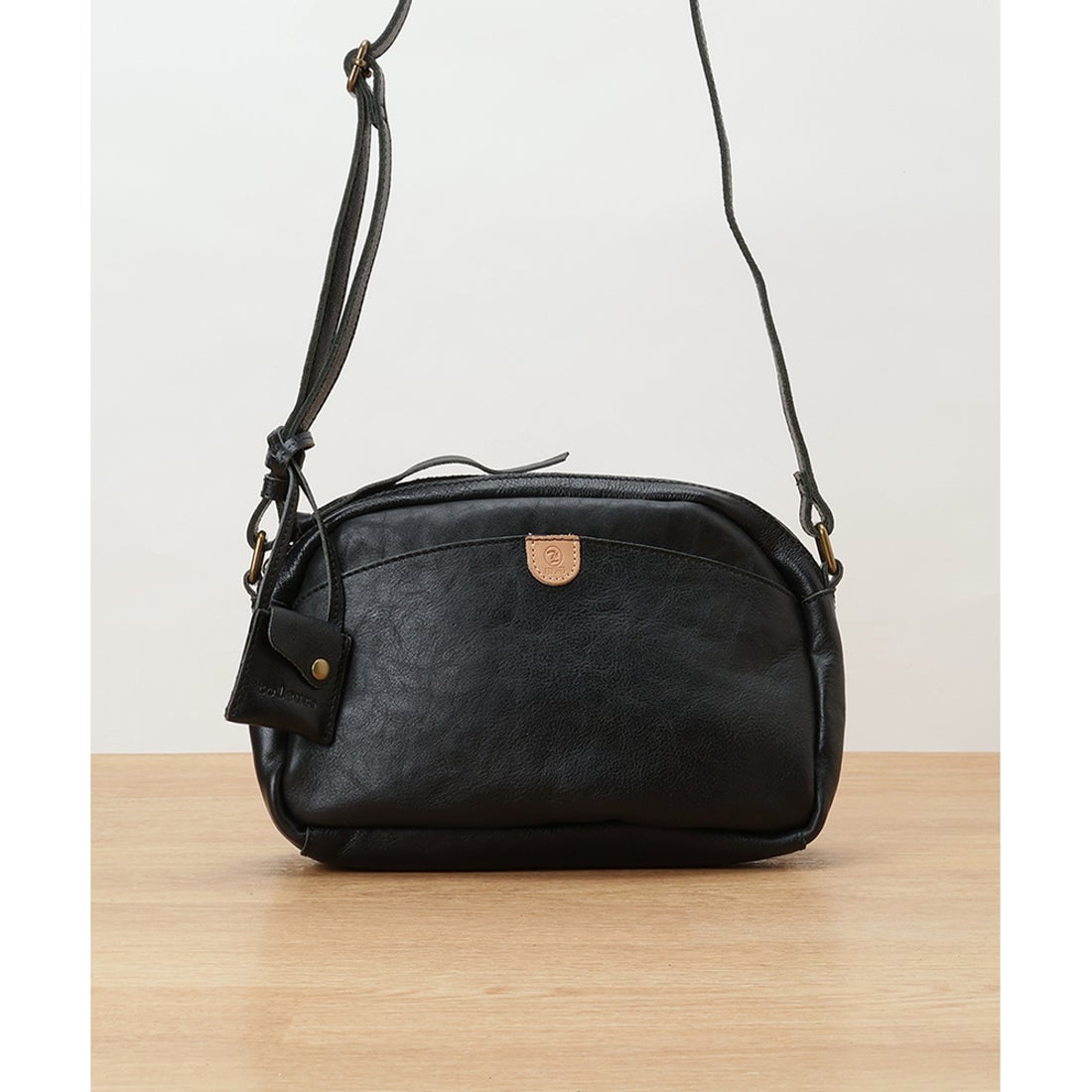タグ付き新品✨toleur カウレザーラウンドショルダーバック グレー 