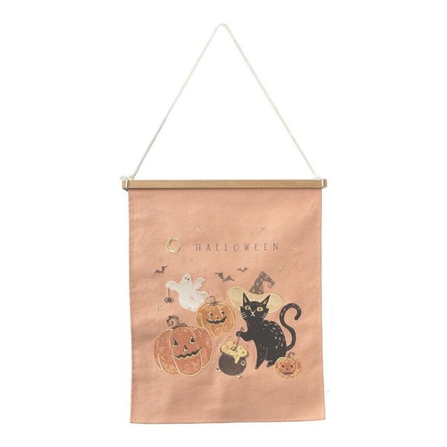 刺繍タペストリー （くろねこのごちそう）