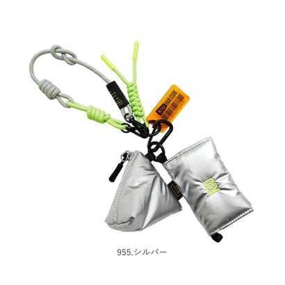 バックヤードファミリー BACKYARD FAMILY KiU キウ PUFFY MINI POUCH & STRAP （955.シルバー）｜詳細画像