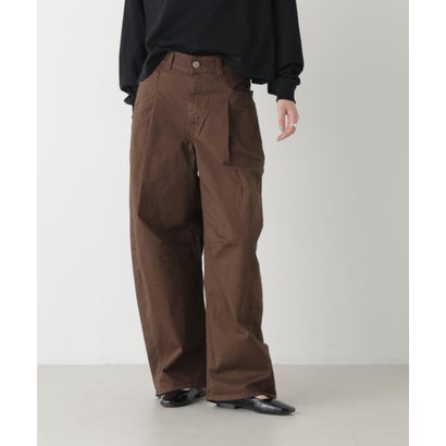 SOMETHING/HANA TUCK CURVE TAPERED （ブラウン）｜詳細画像