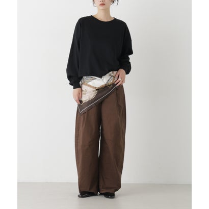 SOMETHING/HANA TUCK CURVE TAPERED （ブラウン）｜詳細画像