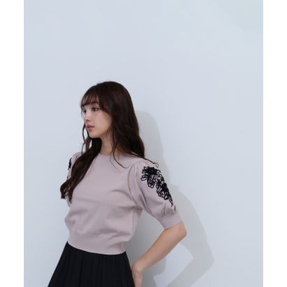 ナチュラルビューティーベーシック NATURAL BEAUTY BASIC フラワー刺繍パフスリーブニット （チャコール1）｜詳細画像