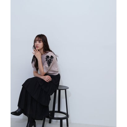 ナチュラルビューティーベーシック NATURAL BEAUTY BASIC フラワー刺繍パフスリーブニット （チャコール1）｜詳細画像