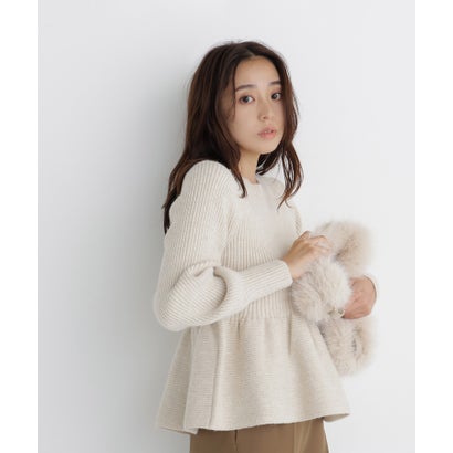 ナチュラルビューティーベーシック NATURAL BEAUTY BASIC フォルムペプラムニット （ライトグレー系2）｜詳細画像