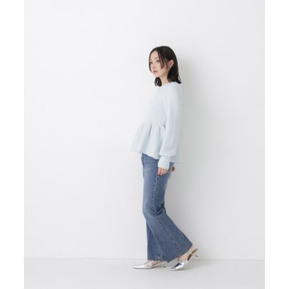 ナチュラルビューティーベーシック NATURAL BEAUTY BASIC フォルムペプラムニット （ライトグレー系2）｜詳細画像