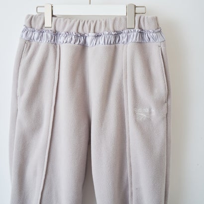 リーボック クロップドフリースパンツ ウィズリボンヘム（Reebok Cropped Fleece Pants With Ribbon Hem） （GRAY）｜詳細画像