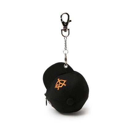 ニューエラ NEW ERA キーホルダー チャーム ミニキャップ イヤホンケース 読売ジャイアンツ ブラック （BLK）｜詳細画像