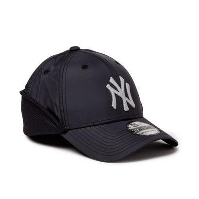 ニューヨーク・ヤンキース ウォームギア オクタ 39THIRTY（NEW YORK YANKEES WARM GEAR OCTA 39THIRTY） （ブラック）｜詳細画像