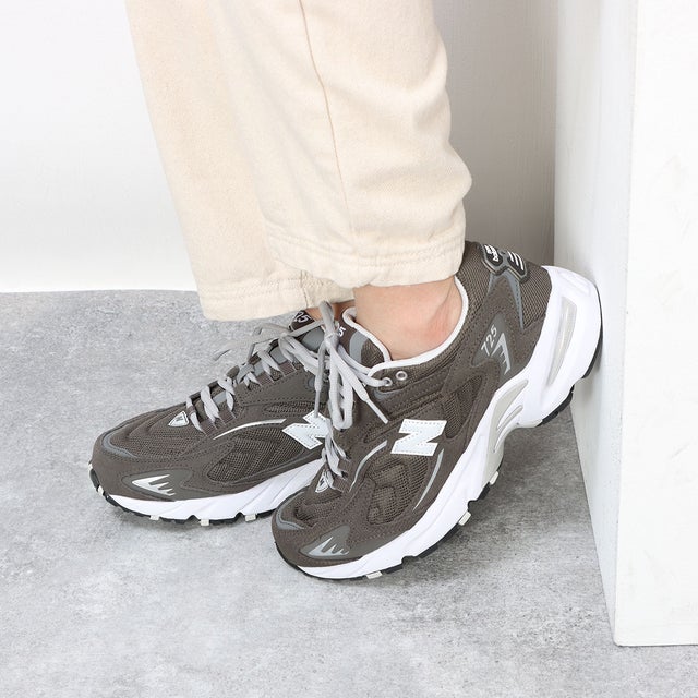 ニューバランス New Balance メンズ レディース スニーカー ML725