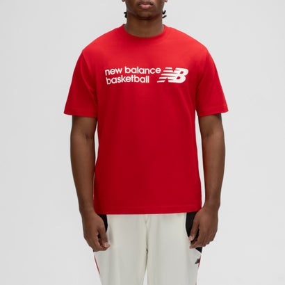 ニューバランス New Balance バスケットボールロゴグラフィックTシャツ（Basketball Logo Graphic T-Shirt） （RED）｜詳細画像