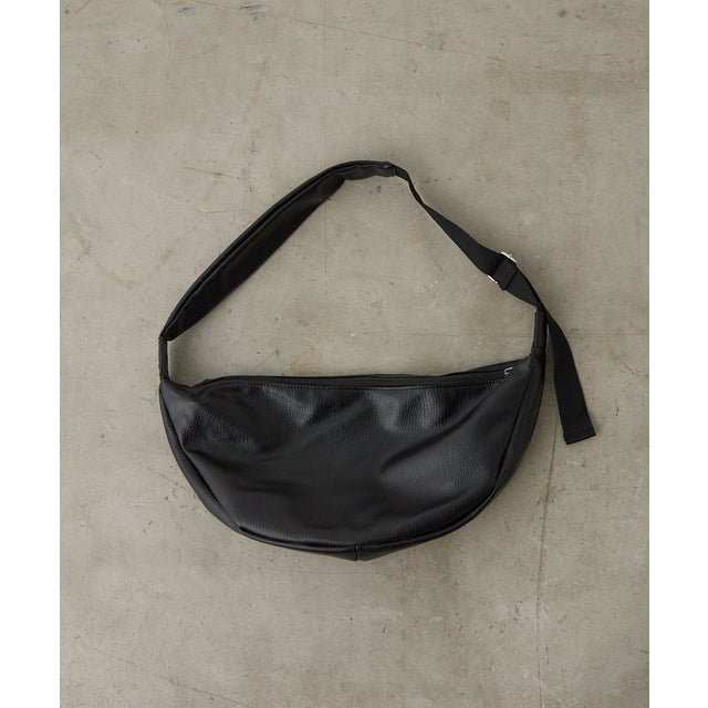 ソフティ合皮ラウンドショルダー （black）