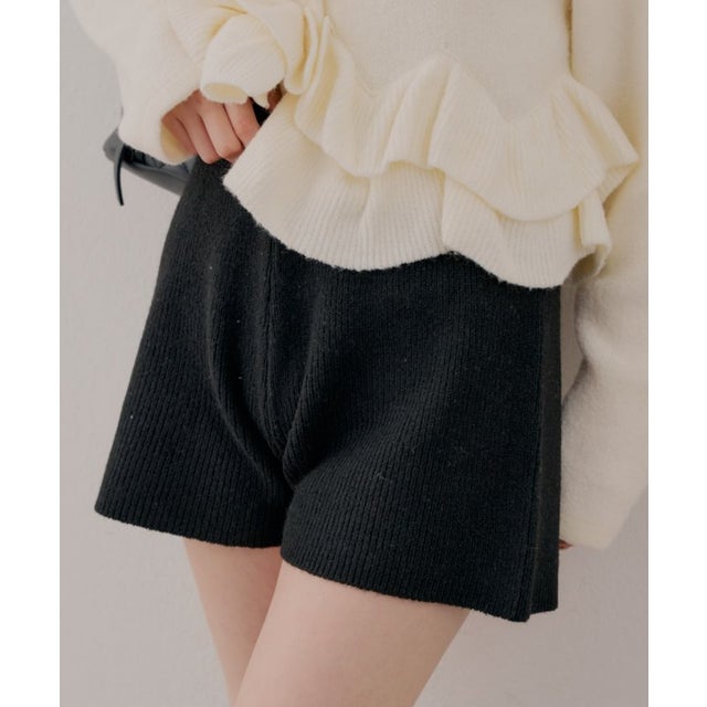 【continuer】 ニットショートパンツ （BK）