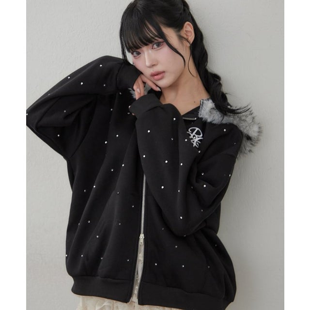【continuer】ラインストーンBigフェイクファーパーカー （black）