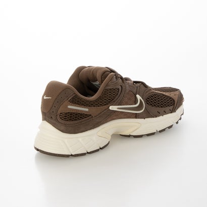 ナイキ NIKE レディース スニーカー Nike V5 RNR スエード IX0197 （ブラウン）｜詳細画像