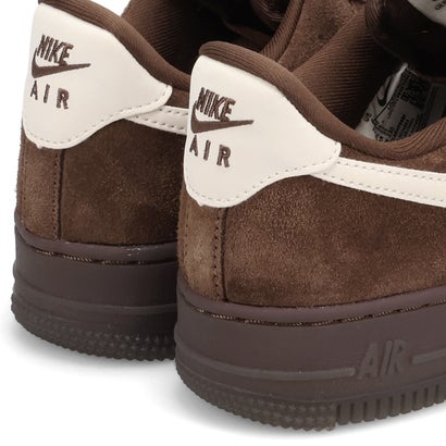 ウィメンズ エアフォース1 07 スエード スニーカー レディース WMNS AIR FORCE 1 07 SUEDE ブラウン IQ0136-200 （MMM）｜詳細画像