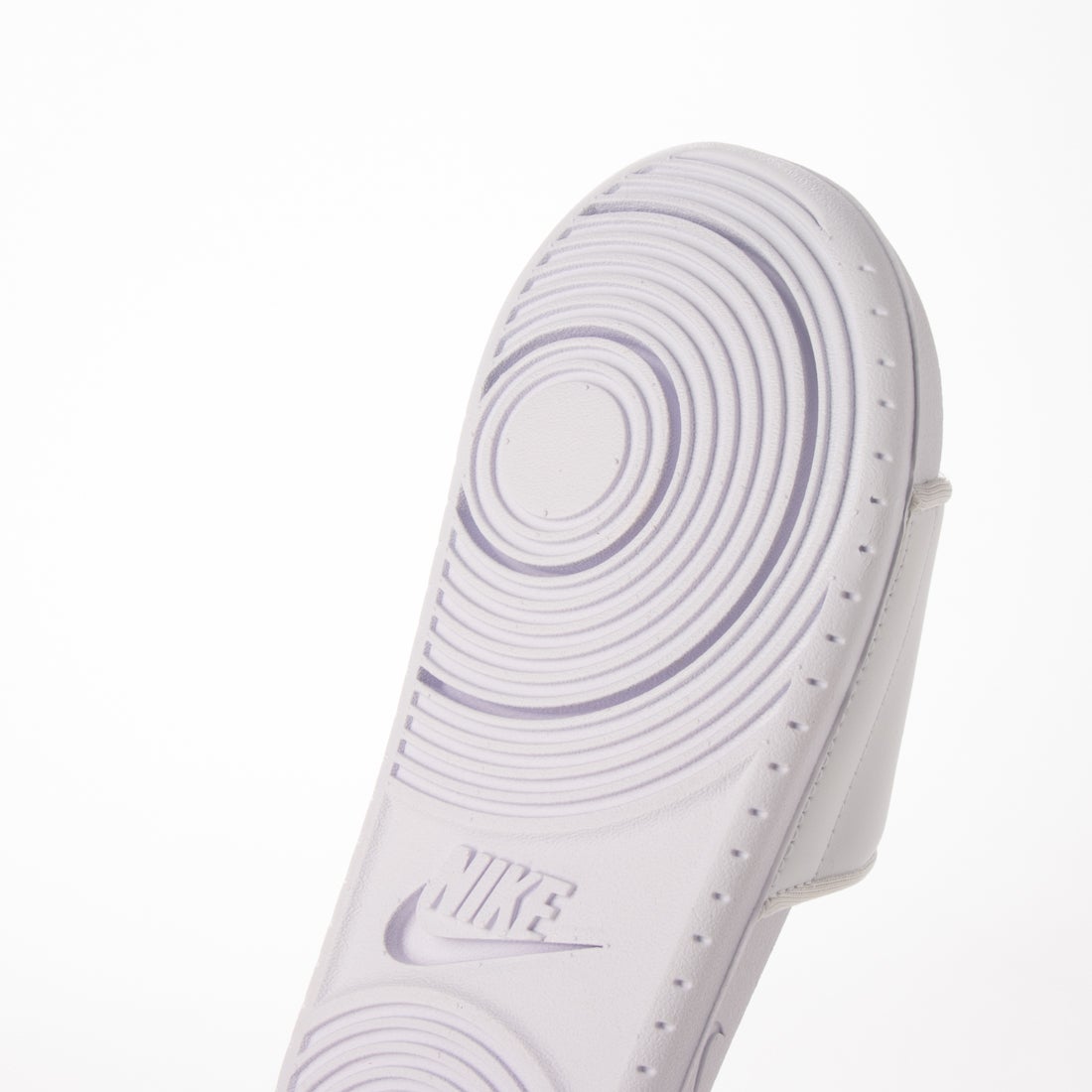 ナイキ NIKE 新作 レディース サンダル オフコート スライド BQ4632 （106） -靴＆ファッション通販 ロコンド〜自宅で試着、気軽に返品