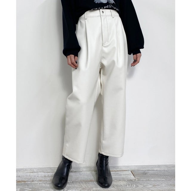 フェイクレザーサルエル パンツ （28オフホワイト）