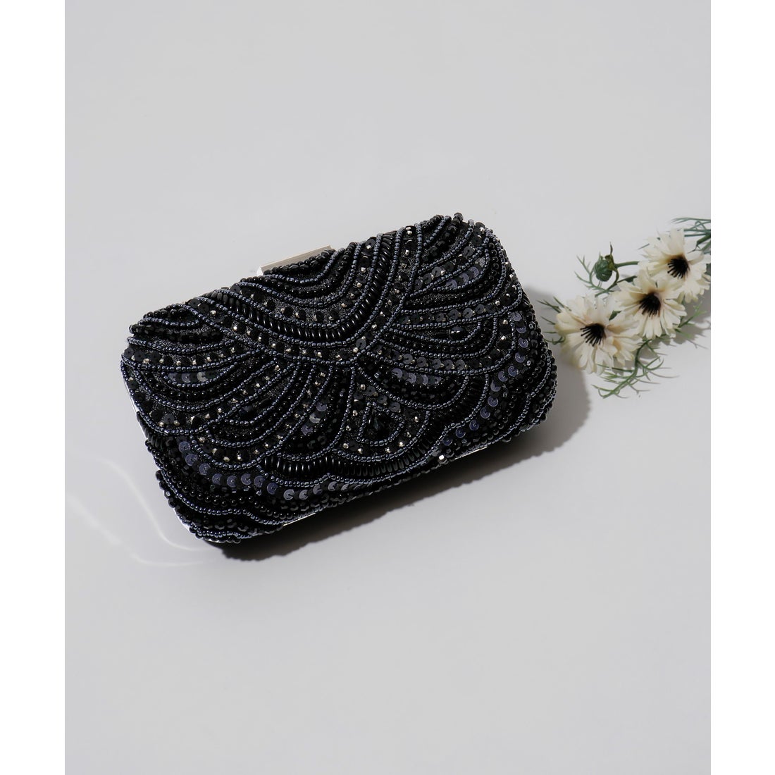 ビーズ刺繍 グレー サテン ショルダーバッグ パーティーバッグ ビーズ 