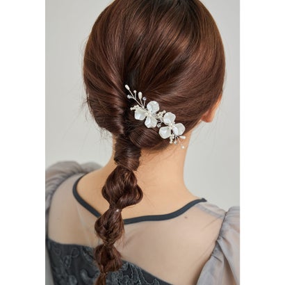 パールペタルヘアクリップ ヘアアクセサリー ゴールド シルバー 結婚式 二次会 成人式 同窓会 お呼ばれ オケージョン ウェディング 浴衣 着物 髪飾り （シルバー）｜詳細画像
