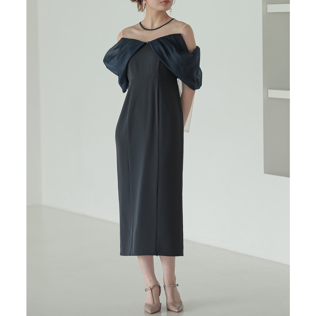 niana オフショルダータイトドレス　ネイビー　L ★値下げしました ニアナ niana オフショルダータイトドレス （アッシュネイビー