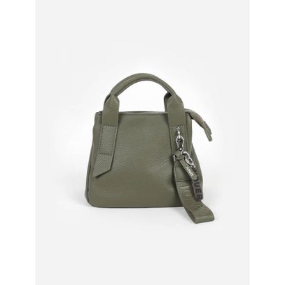 ヌエール nouer チャーム付きフェイクレザー2wayバッグ（silver,light gray,dark brown,khaki) （シルバー）｜詳細画像