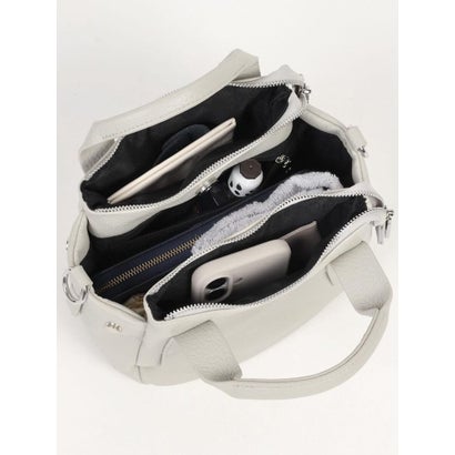 ヌエール nouer チャーム付きフェイクレザー2wayバッグ（silver,light gray,dark brown,khaki) （ライトグレー）｜詳細画像