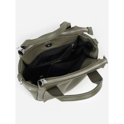 ヌエール nouer チャーム付きフェイクレザー2wayバッグ（silver,light gray,dark brown,khaki) （カーキ）｜詳細画像