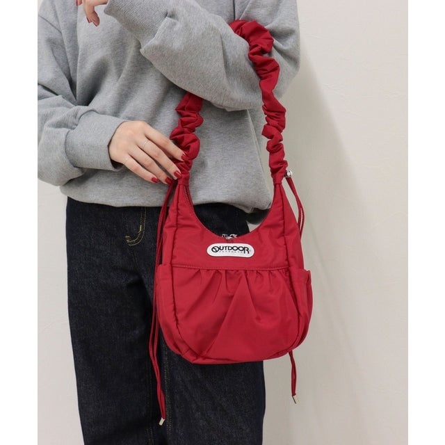 OUTDOOR PRODUCTS Egg Shoulder Bag （レッド）