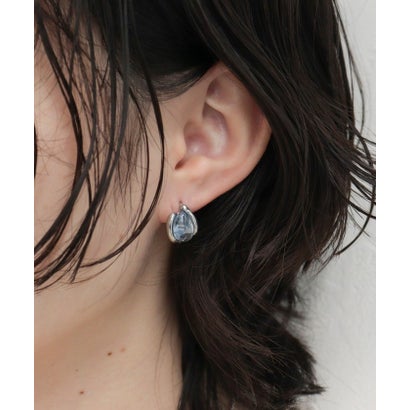 フレディエミュ fredy emue クリアストーンワンタッチピアス （イエローグリーン）｜詳細画像