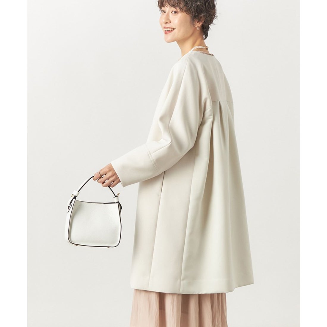 ノーリーズ NOLLEY'S 軽量トリプルクロスサテン切替クルーネックコート