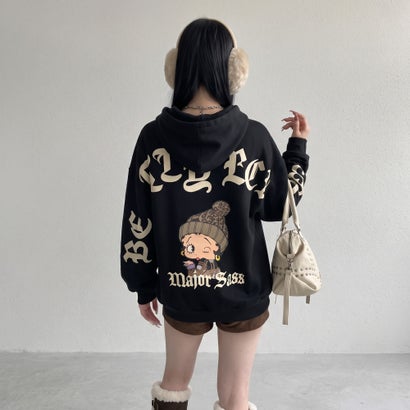 BETTYBOOPバックロゴパーカー （アイボリー）｜詳細画像