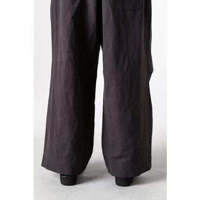 EASY WIDE TROUSERS （OFF BLACK）｜詳細画像