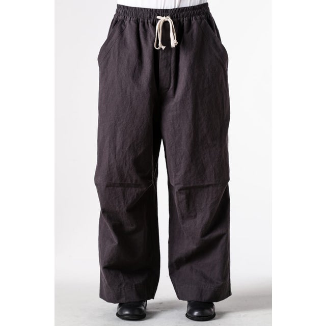 EASY WIDE TROUSERS （OFF BLACK）