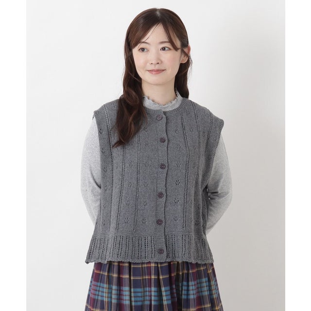 ◆綿タッチ クルーネック透かし柄編みベスト （チャコールグレー(913)）