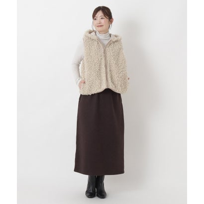 ◆【リンネル10月号掲載】プードルファー配色ベスト （ライトベージュ(951)）｜詳細画像