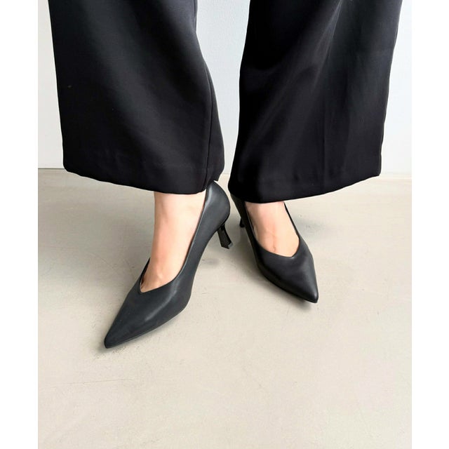 【跳べるパンプス】ポインテッドトゥVカットヒールパンプス/R-3223 （S.BLACK）