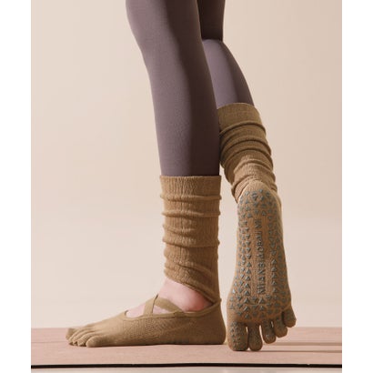 オシャレボ OSYAREVO 【ネット限定】ヨガ ピラティス ソックス 靴下 5本指 レッグウォーマー付き yoga （キャメル）｜詳細画像