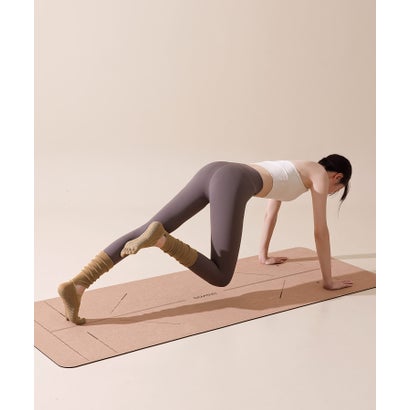 オシャレボ OSYAREVO 【ネット限定】ヨガ ピラティス ソックス 靴下 5本指 レッグウォーマー付き yoga （キャメル）｜詳細画像