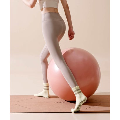 オシャレボ OSYAREVO 【ネット限定】ヨガ ピラティス ソックス 靴下 5本指 2本ライン yoga （オフホワイト）｜詳細画像