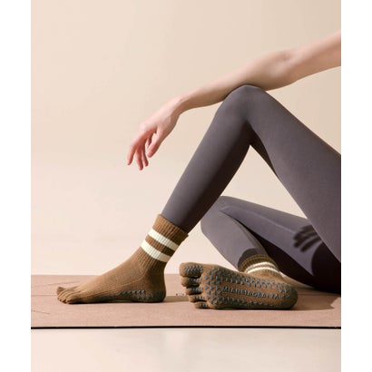 オシャレボ OSYAREVO 【ネット限定】ヨガ ピラティス ソックス 靴下 5本指 アンクレット yoga （キャメル）｜詳細画像