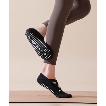オシャレボ OSYAREVO 【ネット限定】ヨガ ピラティス ソックス 靴下 5本指 リブ スリークォーター yoga （ブラック）｜詳細画像
