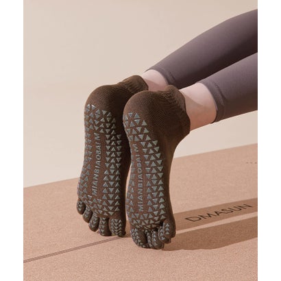 オシャレボ OSYAREVO 【ネット限定】ヨガ ピラティス ソックス 靴下 くるぶし クロスバンド yoga （ブラウン）｜詳細画像
