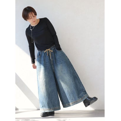 オトナ OTONA ずっと、私の定番フレアワイドデニムパンツ （ブルー）｜詳細画像