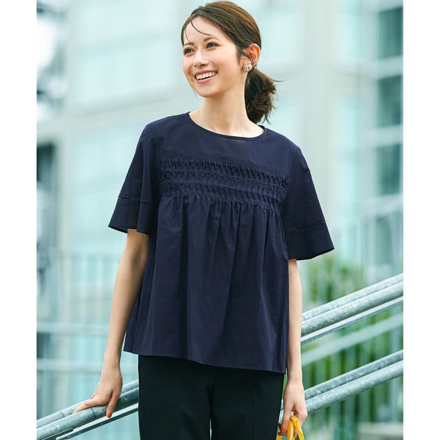 【WEB&一部店舗限定】コットンローン ピンタック フレア ブラウス （ネイビー系）